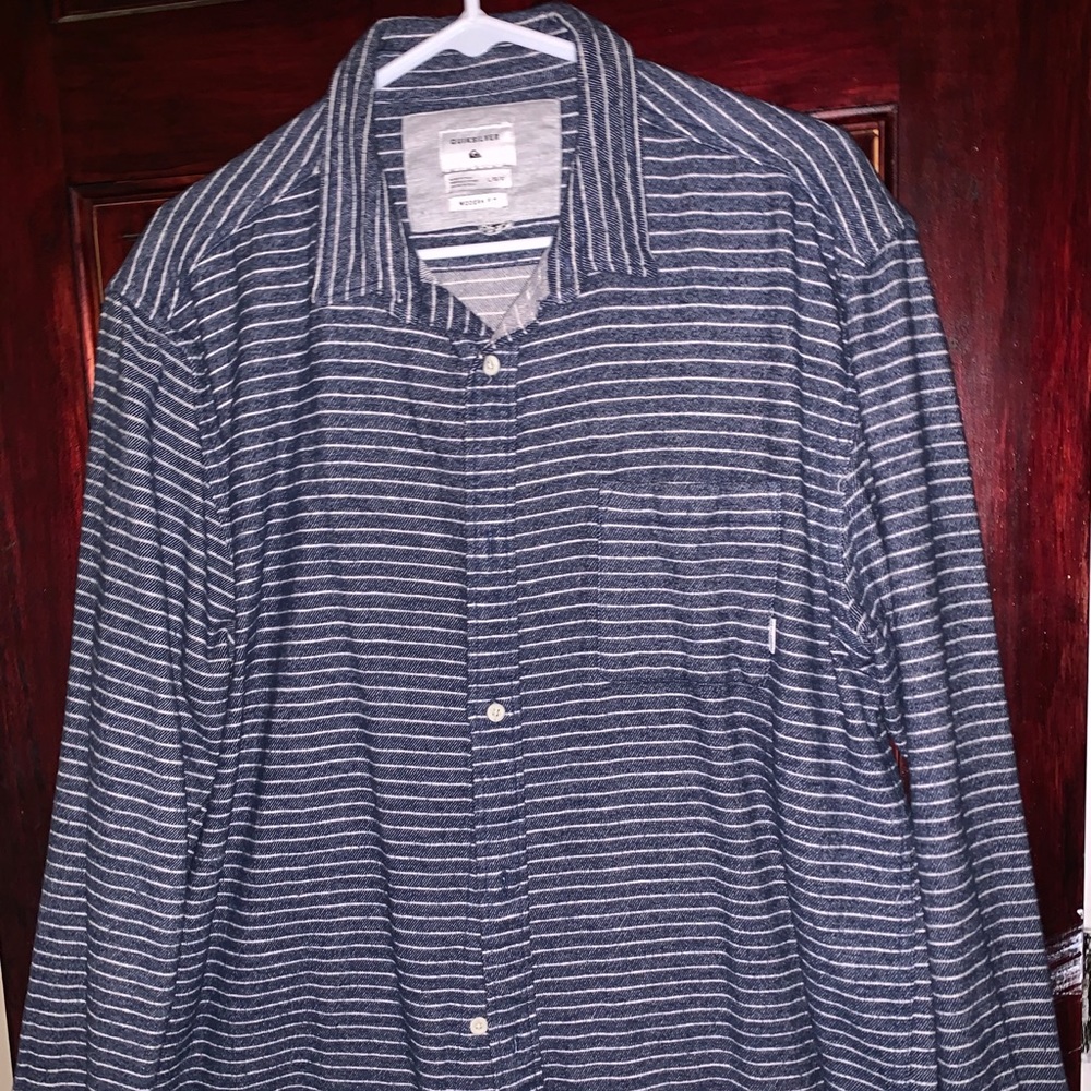 Quicksilver long sleeve button down